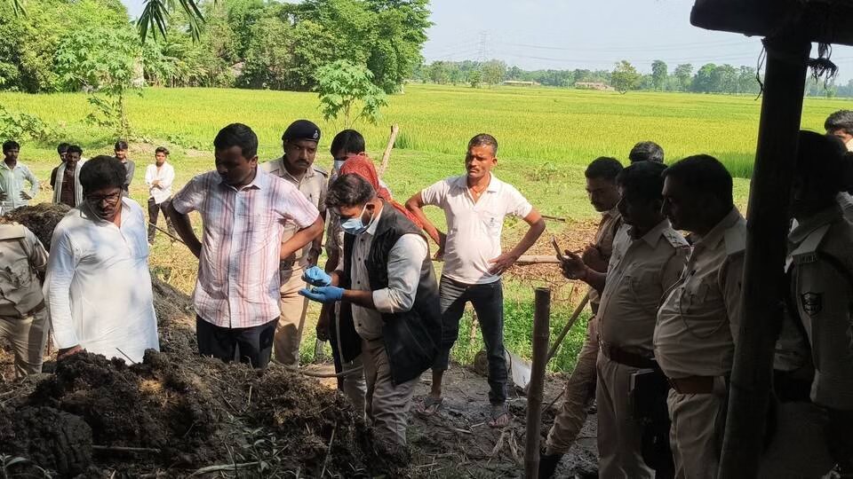 बिहार:प्रेम प्रसंग से नाराज पिता ने की बेटी की हत्या, नदी में फेंका शव; छोटी बहन ने खोला राज – Father Killed Daughter Love Affair Sister Madhepura Bihar News Police Investigation Owner Killing